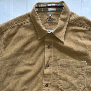 Kuhl Mens Medium 100% Organic Cotton Khaki Tan Short Sleeve Button Up